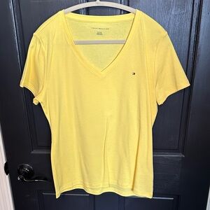 Tommy Hilfiger Women's Sunny Yellow Short Sleeve Tee